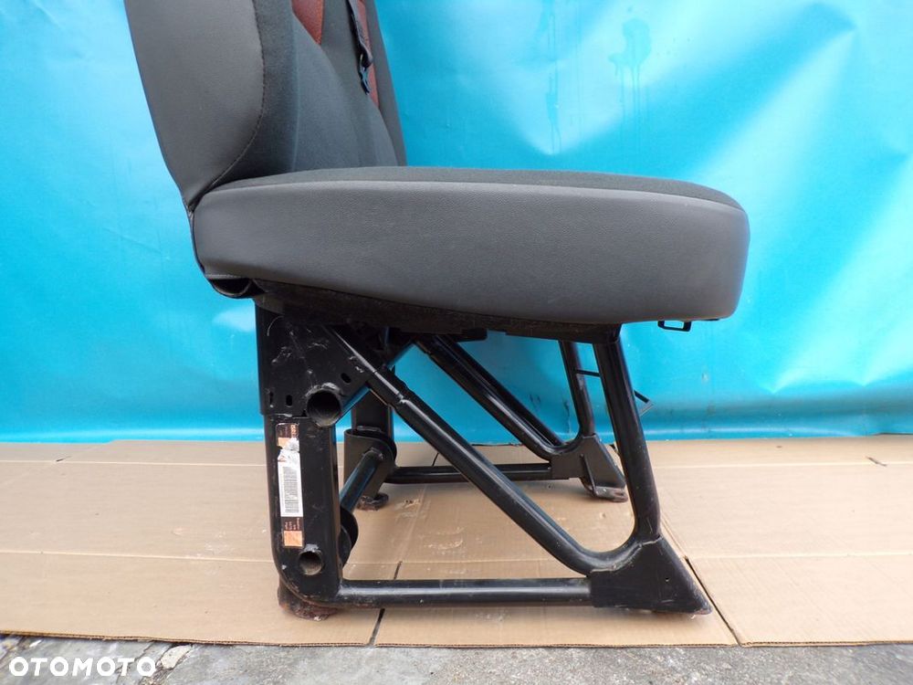 DUCATO 2006- fotel PODWÓJNY KANAPA pasażera prawy ze STOLIKIEM RUDY - 6