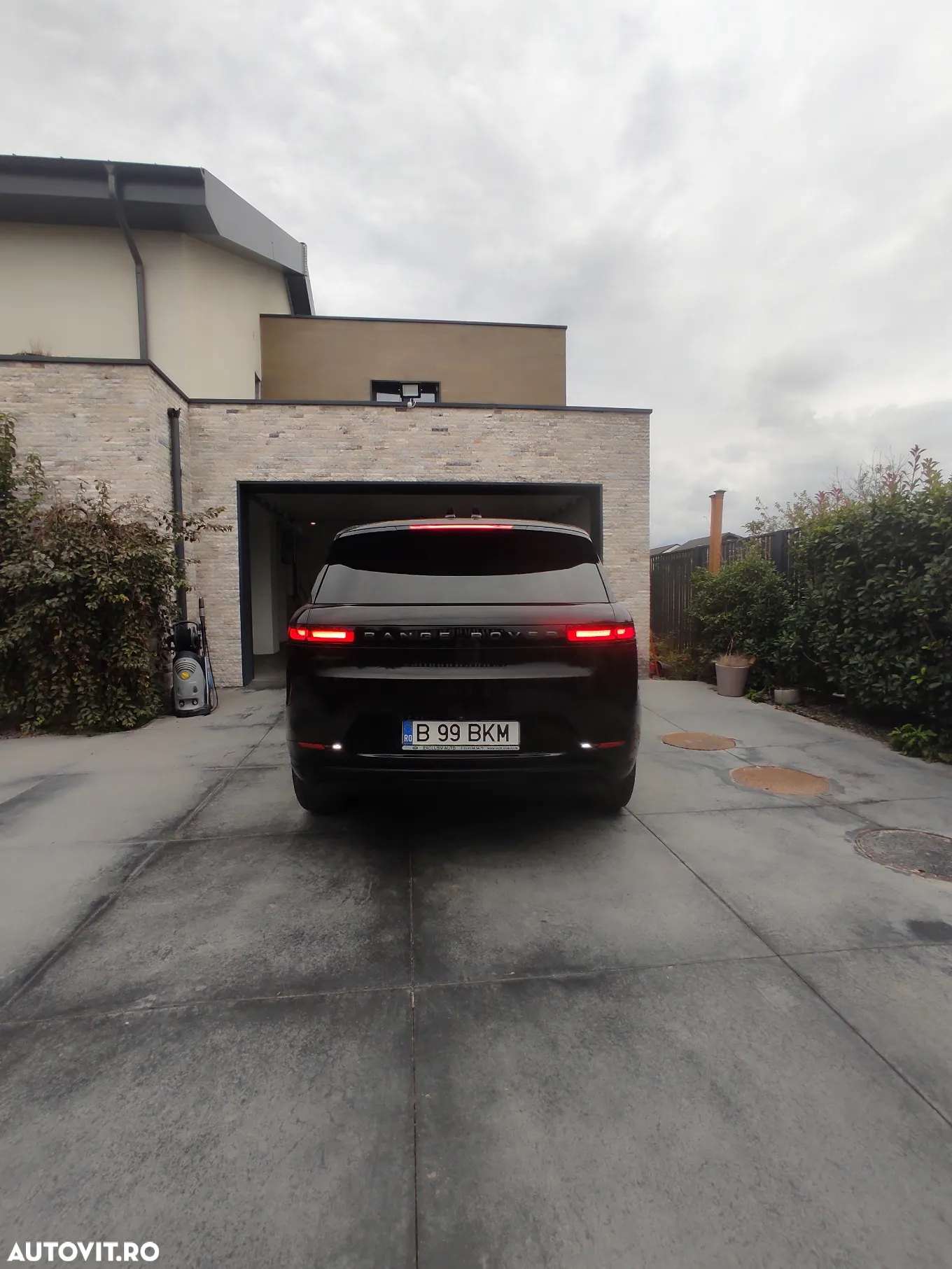 Land Rover Range Rover Sport 3.0 I6 D250 MHEV Dynamic SE - 5
