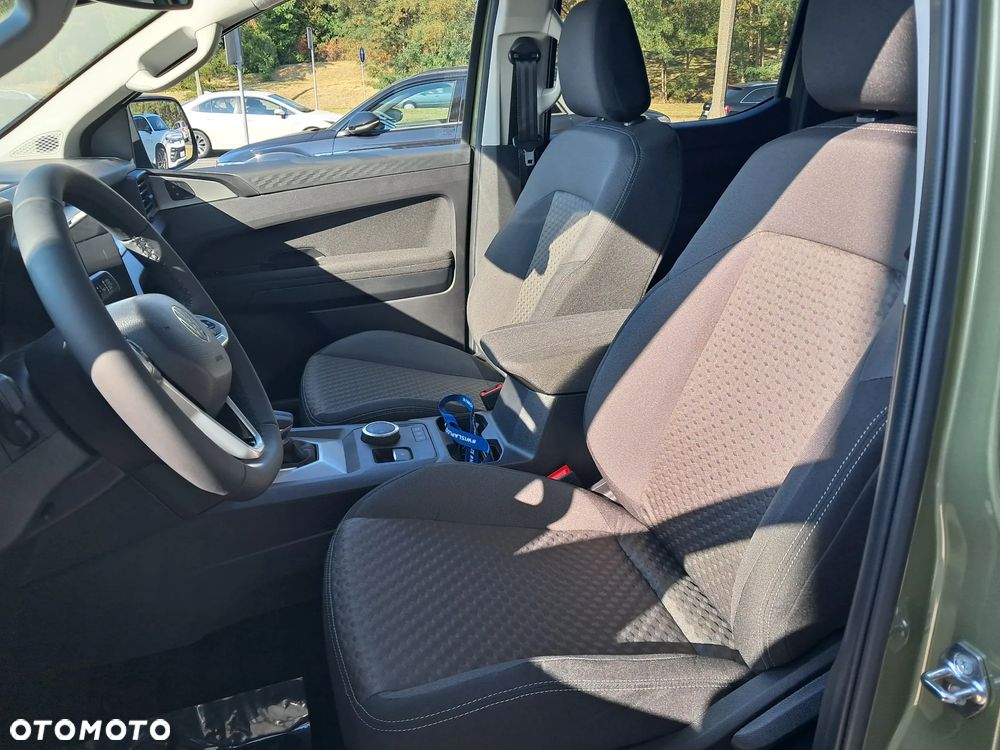 Volkswagen Amarok - 16