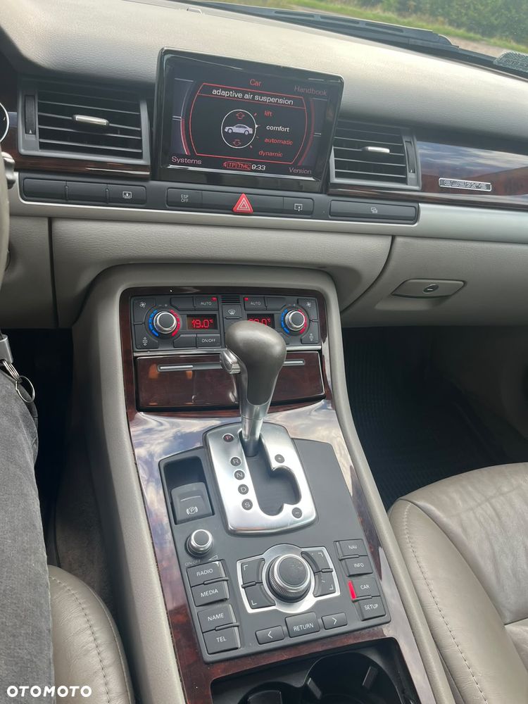 Audi A8 - 9
