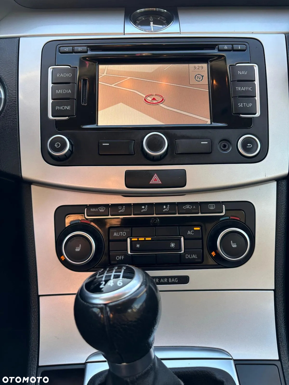 Volkswagen Passat 1.4 TSI Comfortline - 24