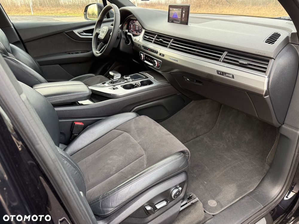 Audi Q7 - 16