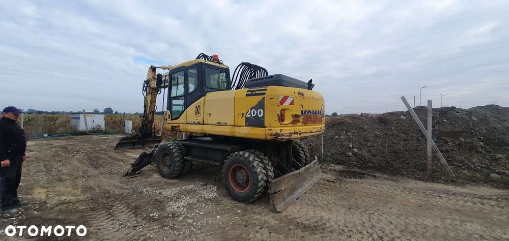 Komatsu PW200 - 2