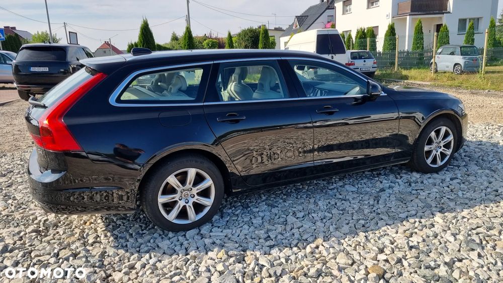 Volvo V90 D4 Geartronic Momentum Pro - 2