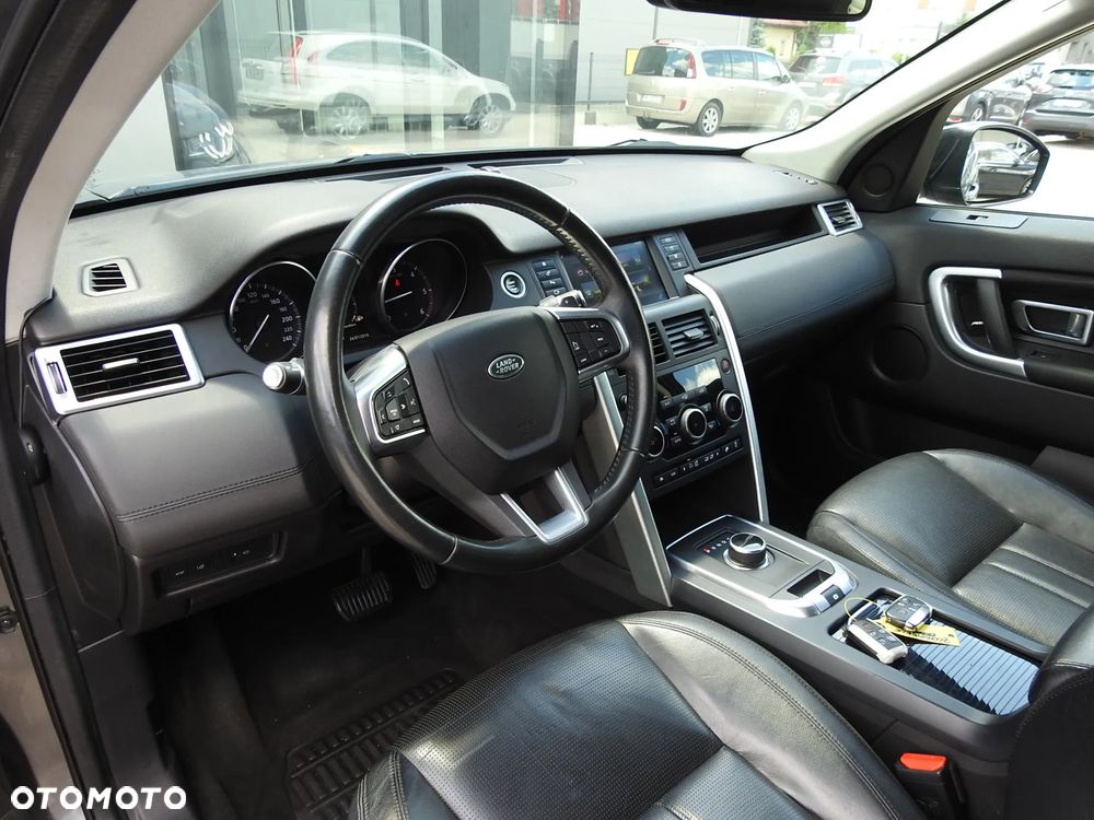 Land Rover Discovery Sport TD4 HSE Luxury - 16