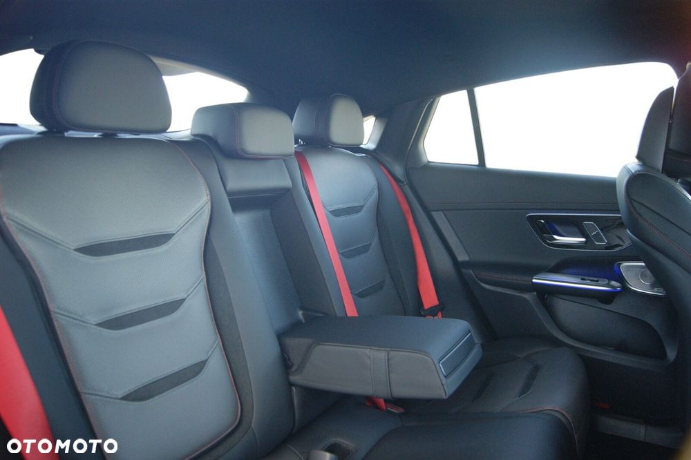 Mercedes-Benz GLC - 9