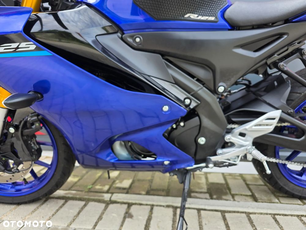 Yamaha YZF - 26
