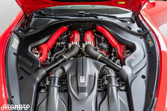 Ferrari Roma - 10