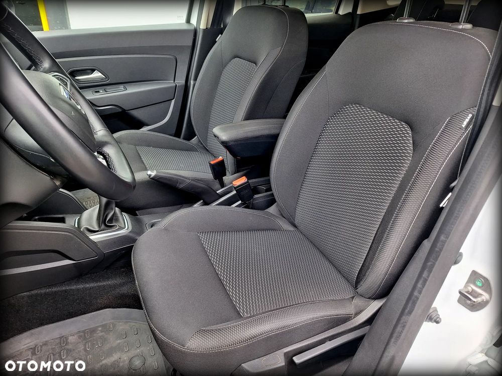 Dacia Duster 1.6 SCe Ambiance S&S - 8