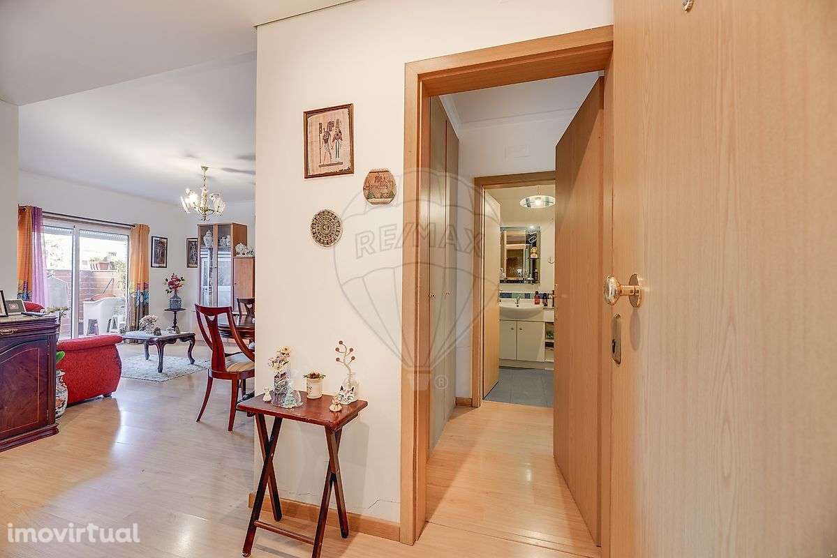 Apartamento T1 para venda - Grande imagem: 2/22