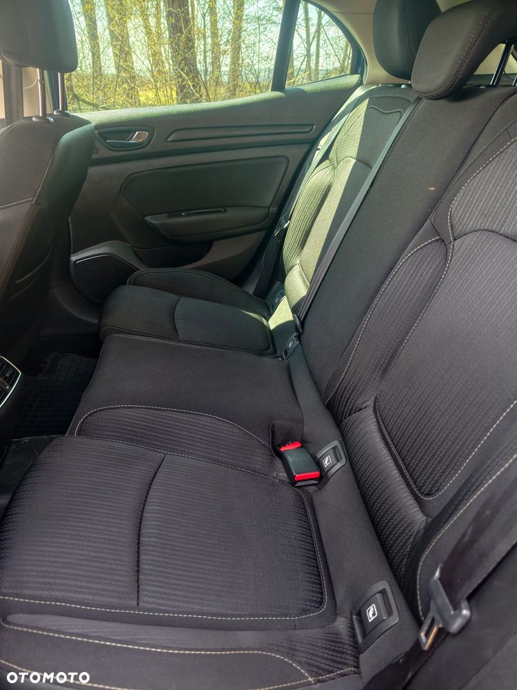 Renault Megane 1.5 dCi Bose - 9