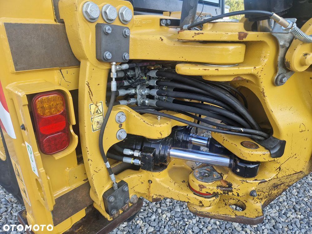 Caterpillar 432F2 - 20