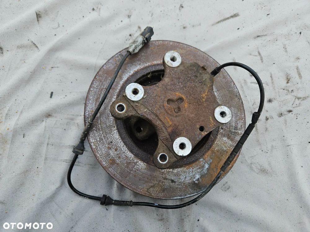 Zwrotnica piasta prawa tył tylna ABS Peugeot 3008 I 1,6 THP 2011r - 1