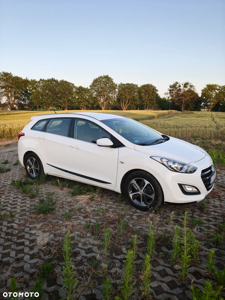 Hyundai i30 1.6 Comfort - 10