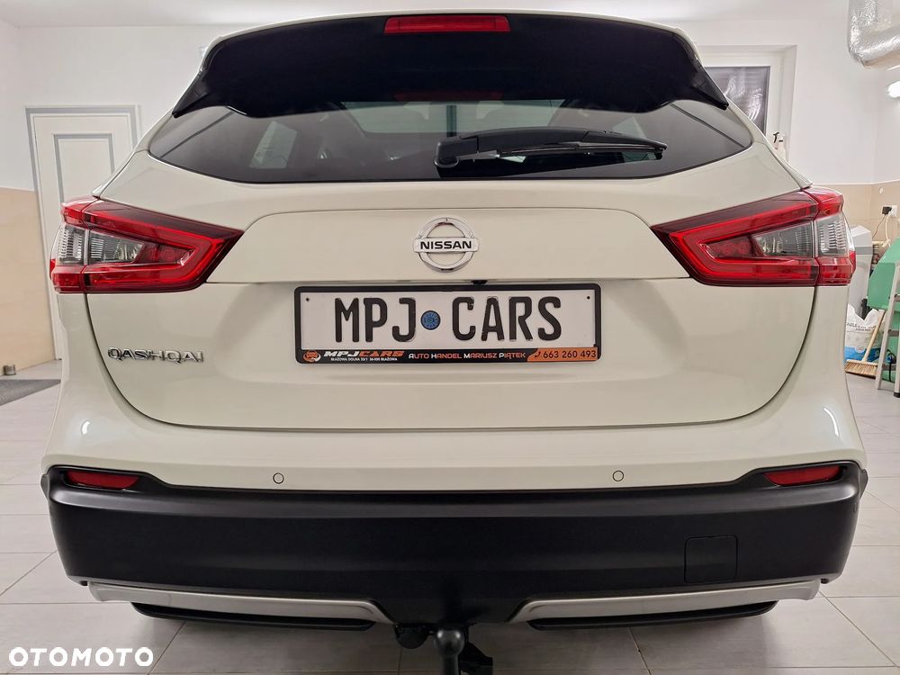 Nissan Qashqai 1.3 DIG-T Tekna EU6d - 11