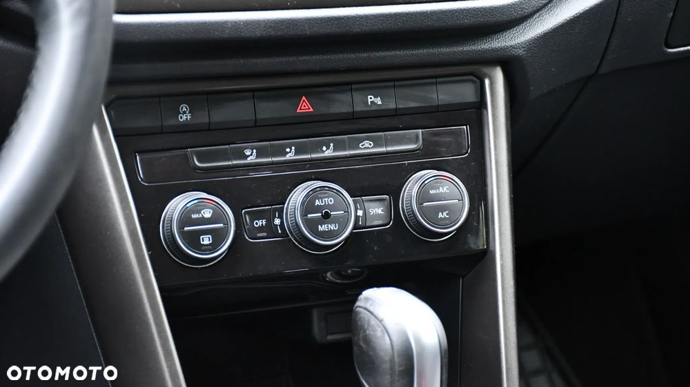 Volkswagen T-Roc - 24