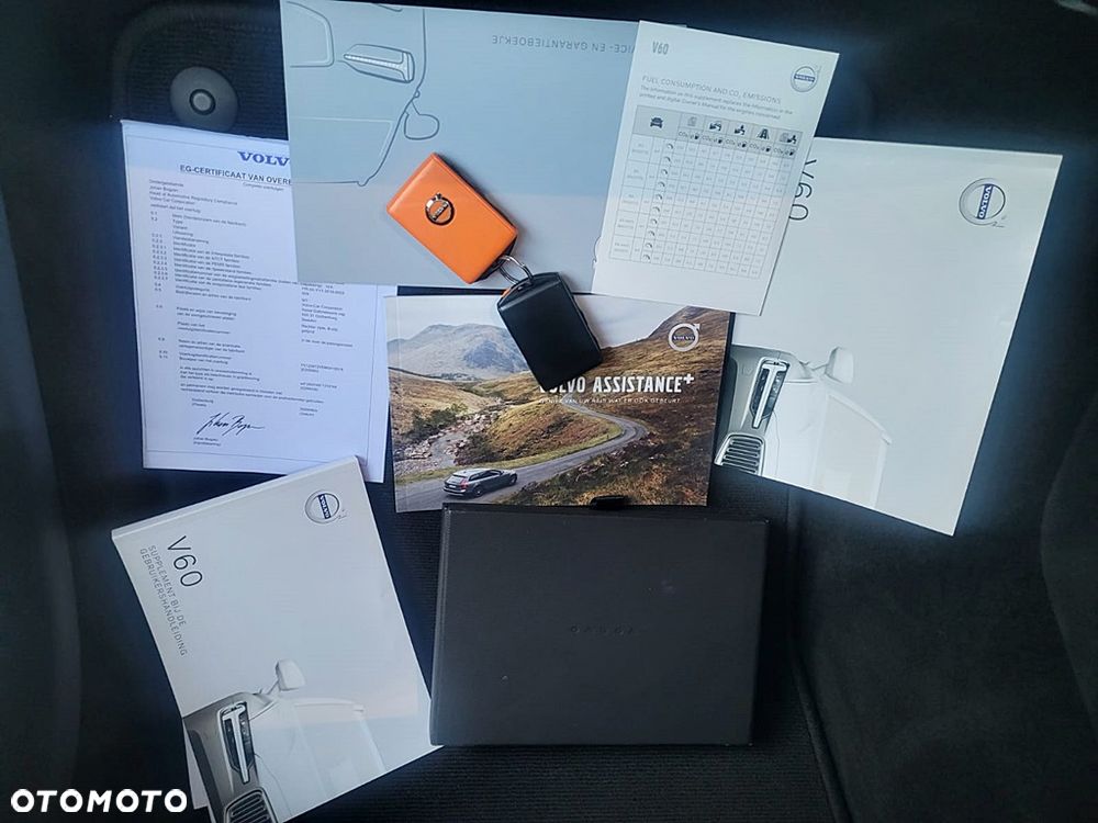Volvo V60 D3 Geartronic Momentum Pro - 32