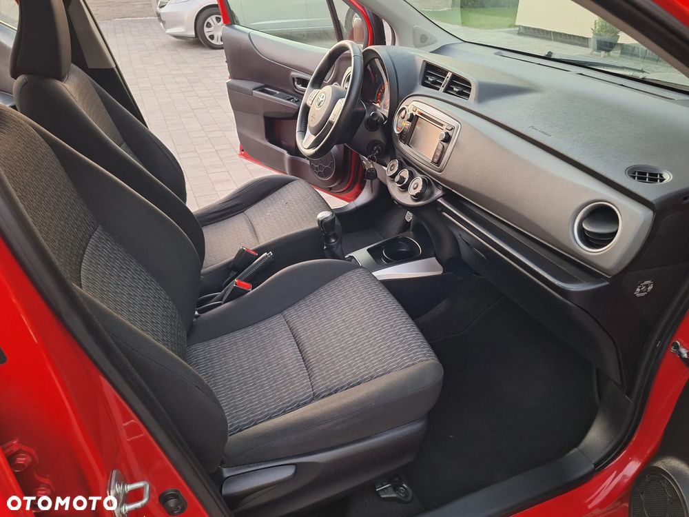 Toyota Yaris 1.0 Premium - 22