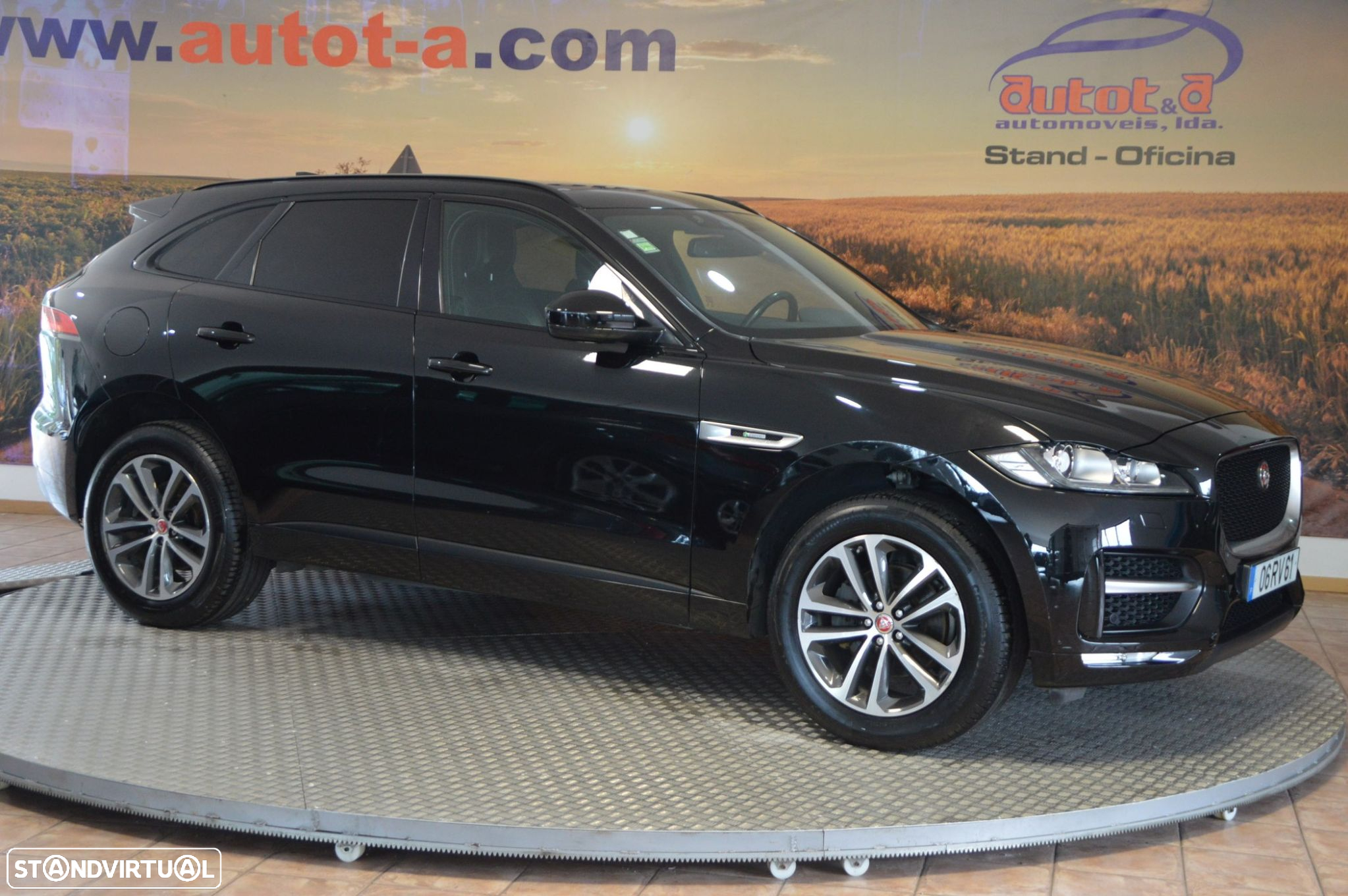 Jaguar F-Pace 2.0 i4D R-Sport AWD - 7