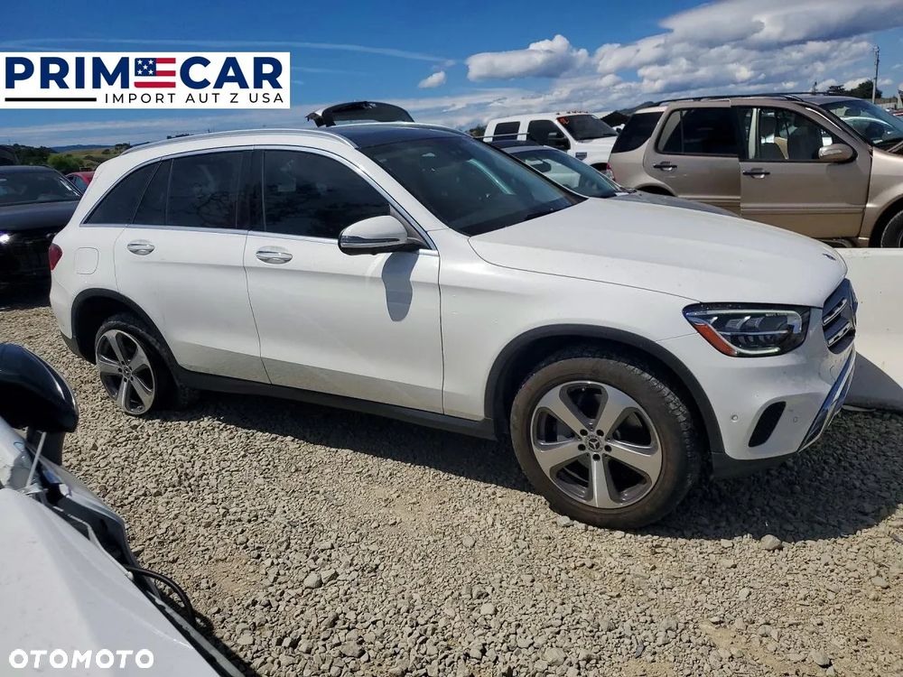 Mercedes-Benz GLC 300 4Matic 9G-TRONIC AMG Line - 3