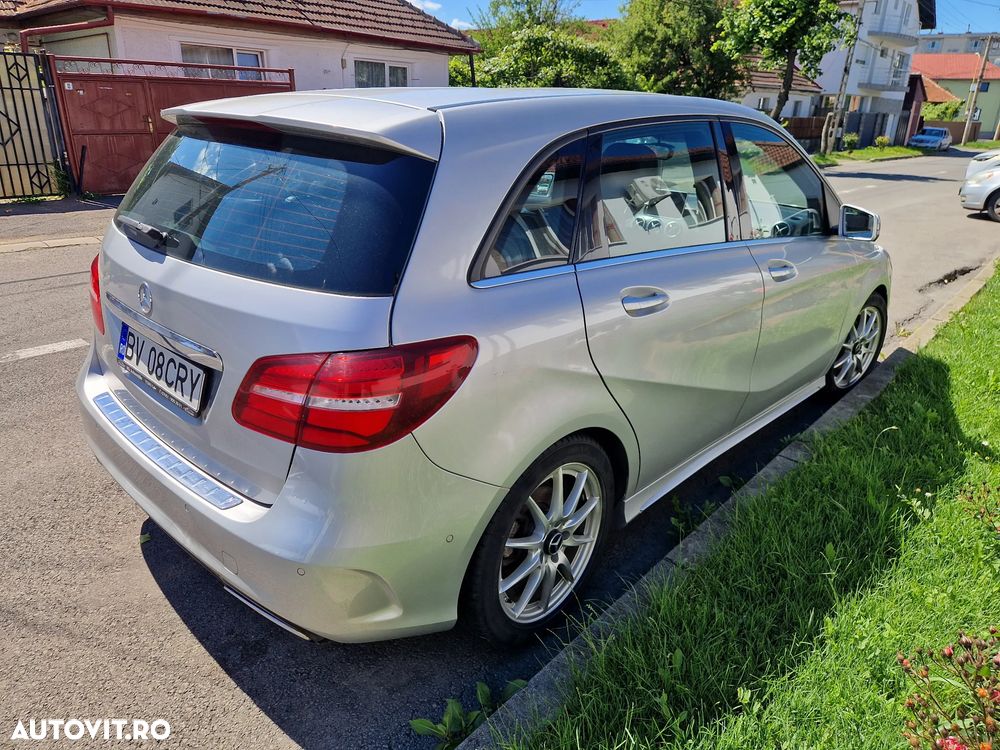 Mercedes-Benz B 180 AMG Line - 5