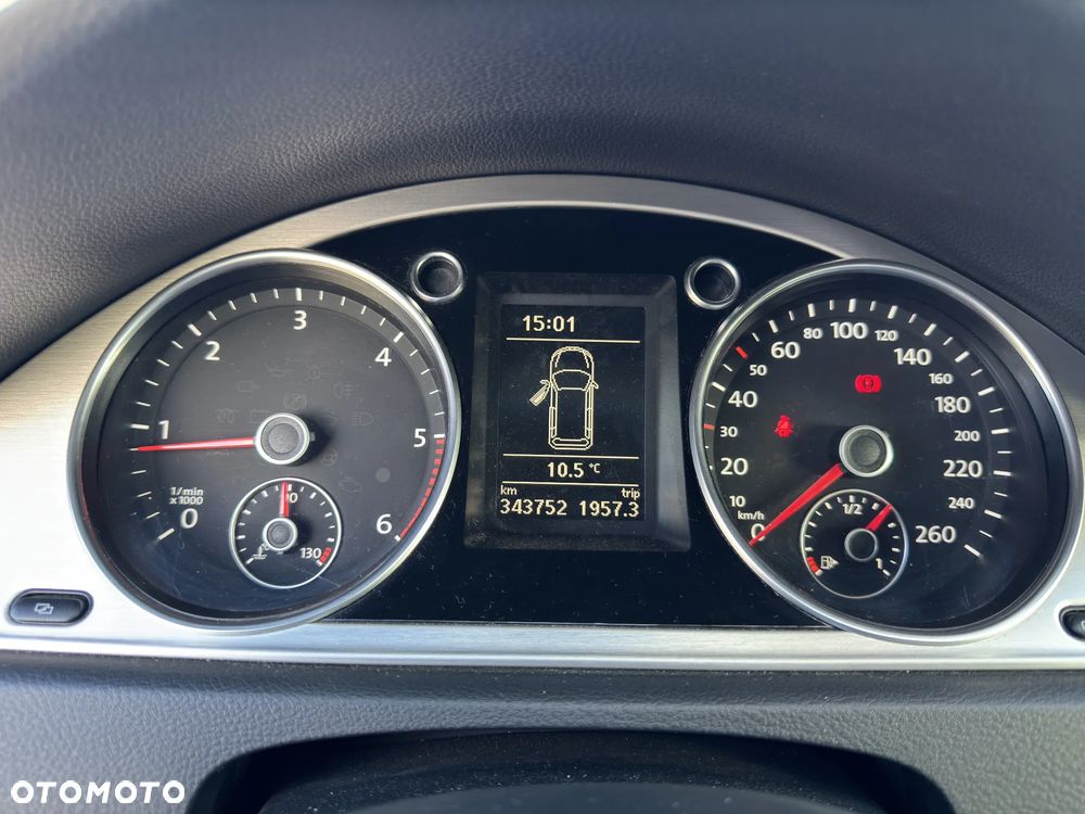 Volkswagen Passat 2.0 TDI Highline - 7