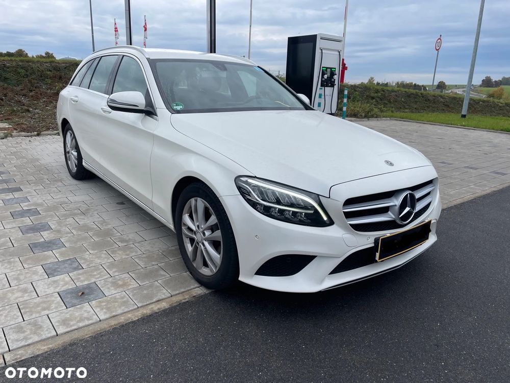 Mercedes-Benz Klasa C 180 d Exclusive - 1