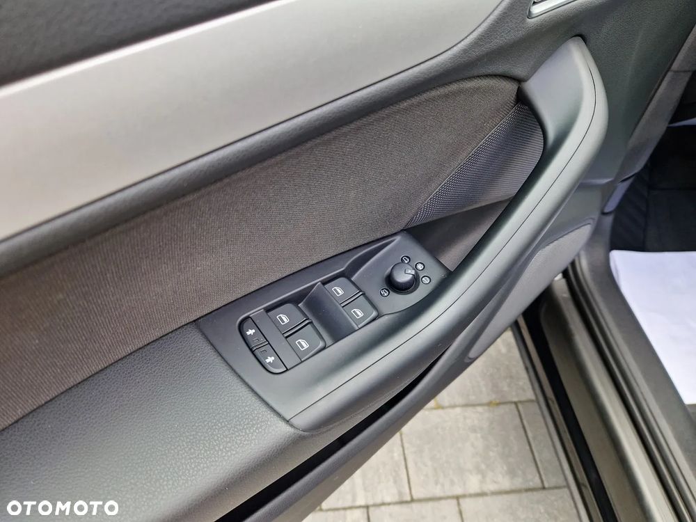 Audi Q3 1.4 TFSI Edycja Specjalna - 38