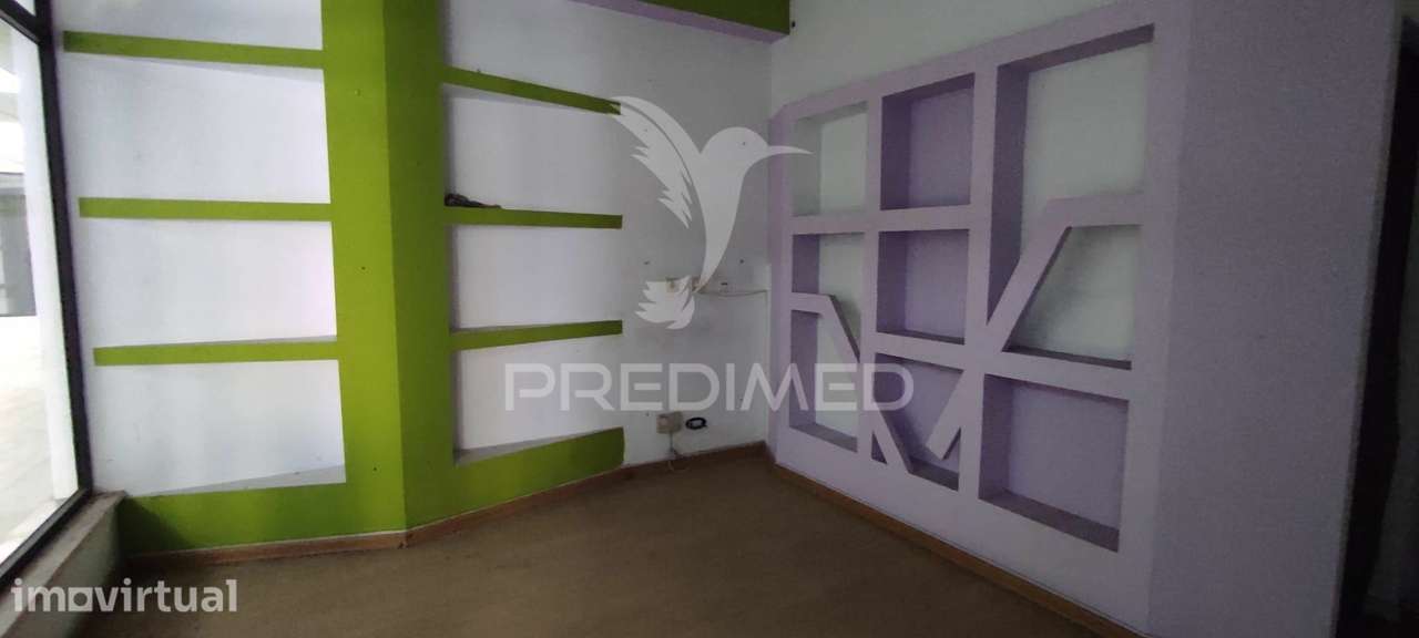 Loja c/ 25m2, Ed. Castelo, Ourém - Grande imagem: 4/9