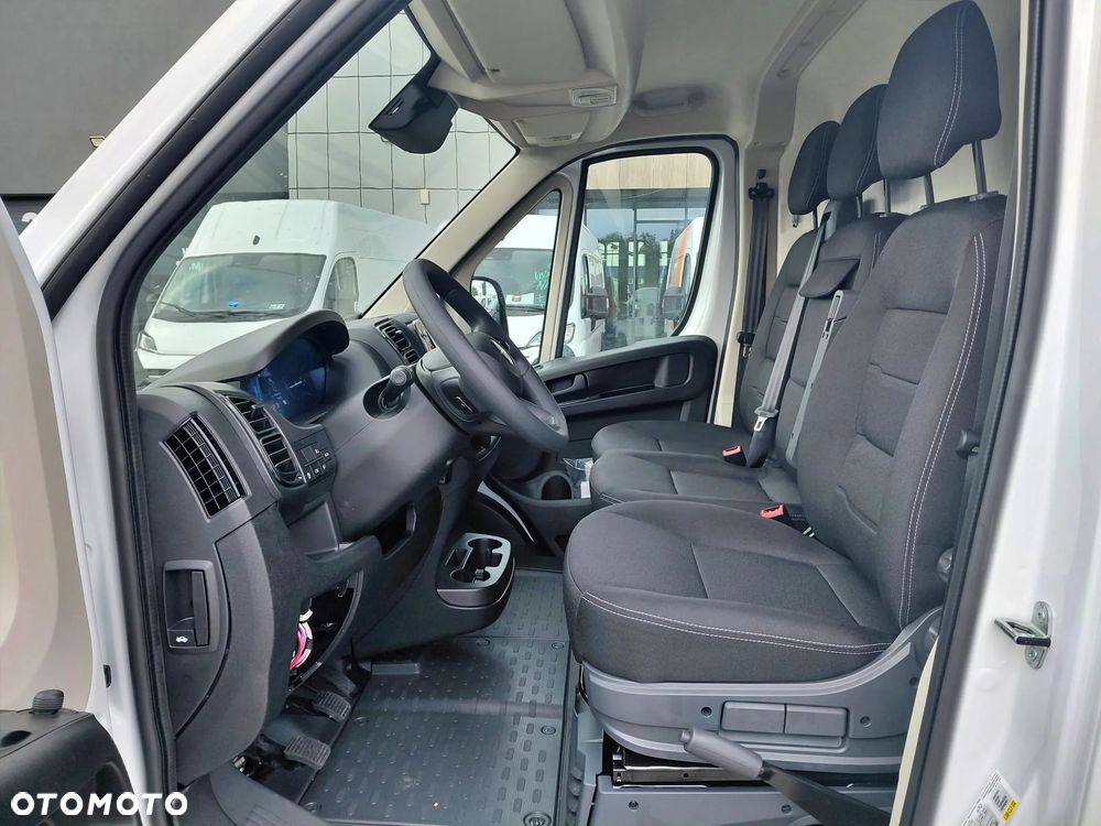 Opel Movano - 12