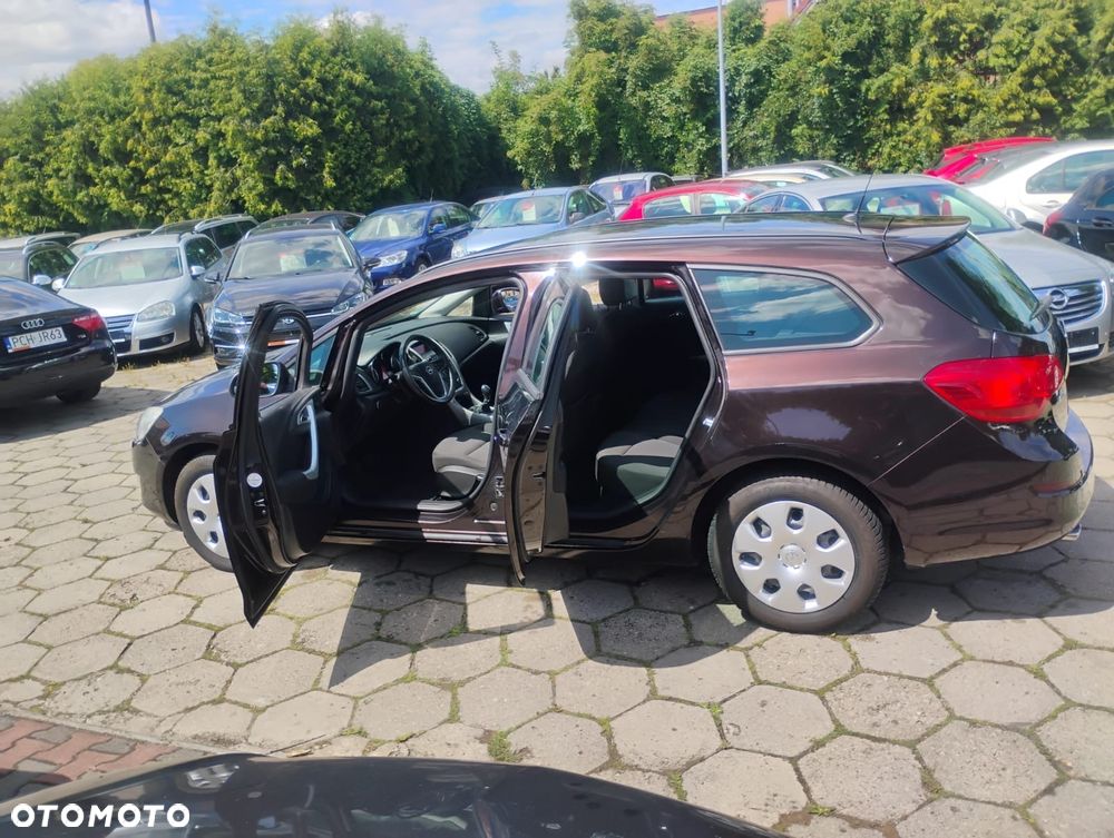 Opel Astra 1.4 Turbo 150 Jahre - 7