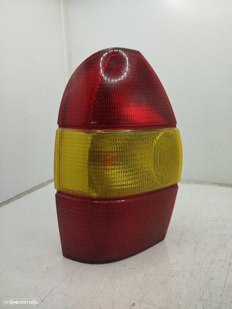 Farolim Stop Esq Fiat Palio Weekend (178_) - 1