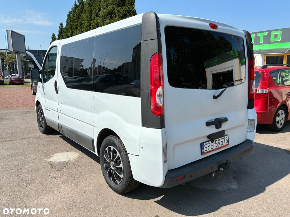 Renault Trafic Passenger Expression - 6