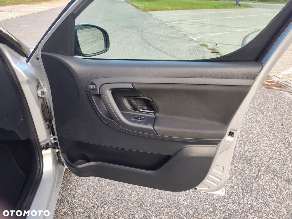 Skoda Roomster 1.6 TDI DPF FAMILY - 18