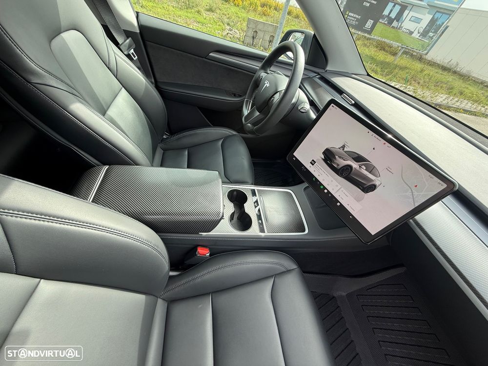 Tesla Model Y Performance Tração Integral - 11