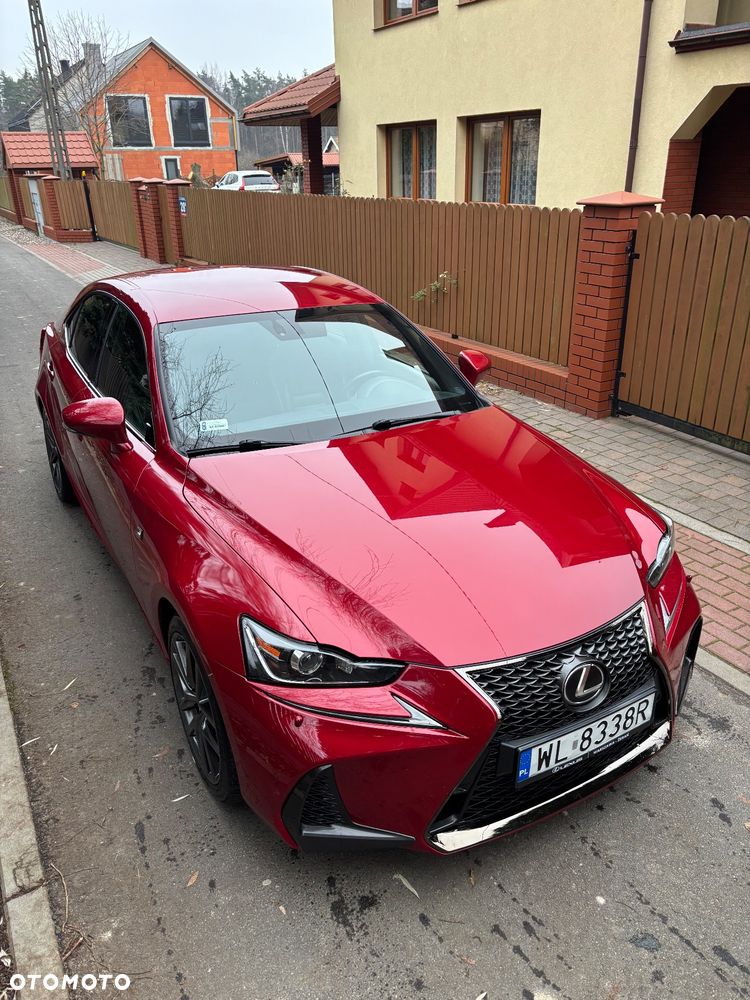 Lexus IS 200t / 300 F Sport - 15