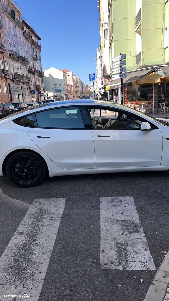 Tesla Model 3 Long Range RWD Business - 3