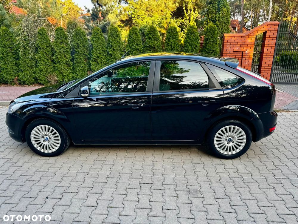 Ford Focus 1.8 FF Ghia - 22