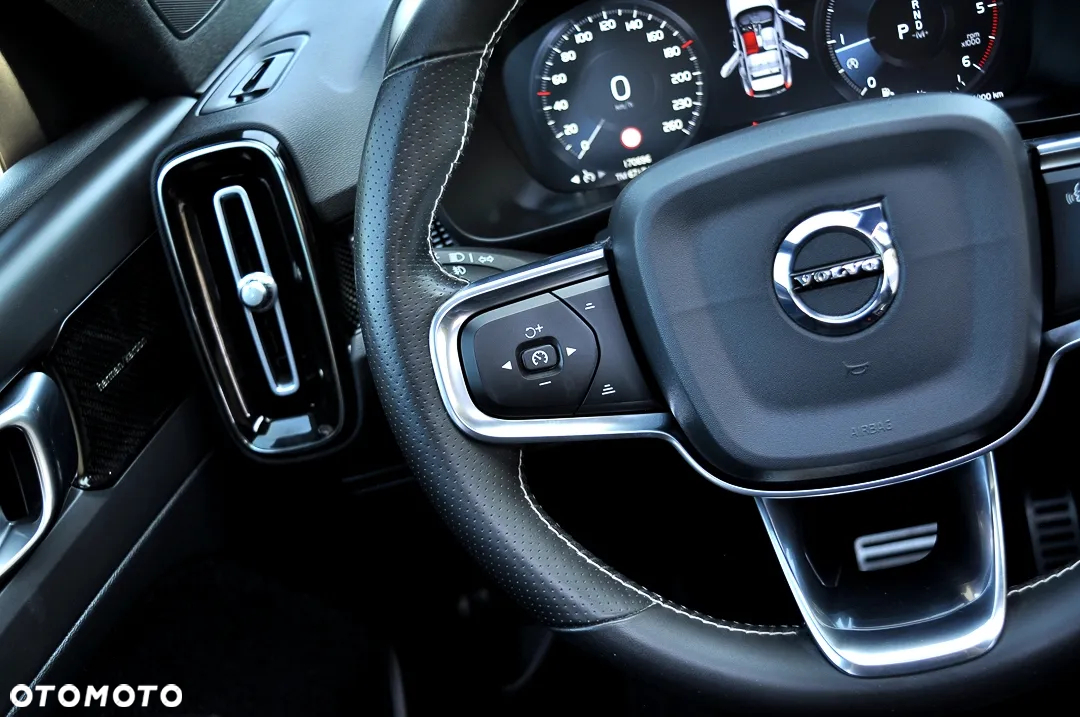 Volvo XC 40 D3 R-Design - 25