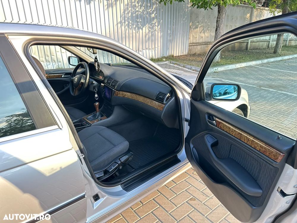 BMW Seria 3 318i - 8
