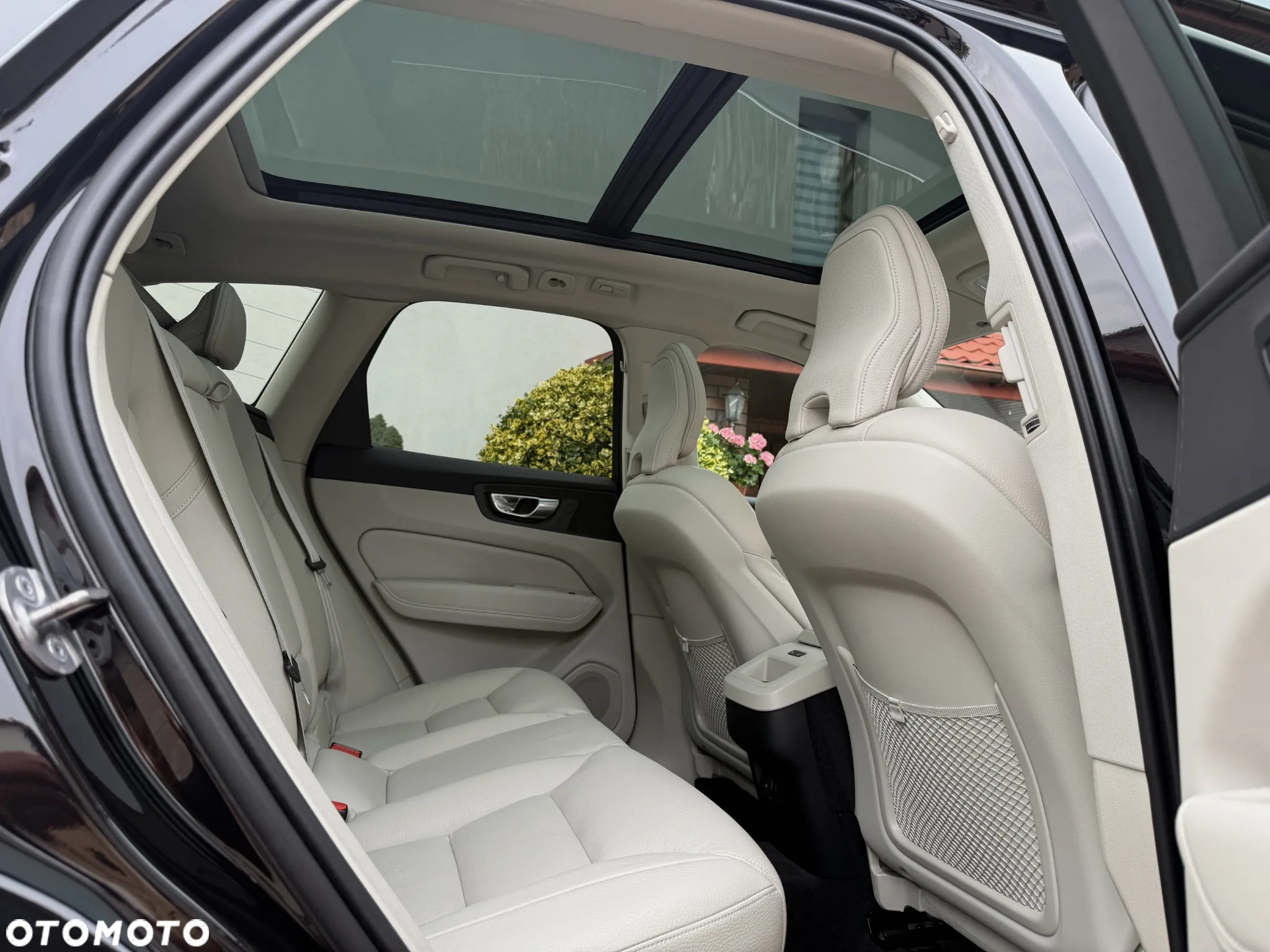 Volvo XC 60 B4 D AWD Geartronic Inscription - 12