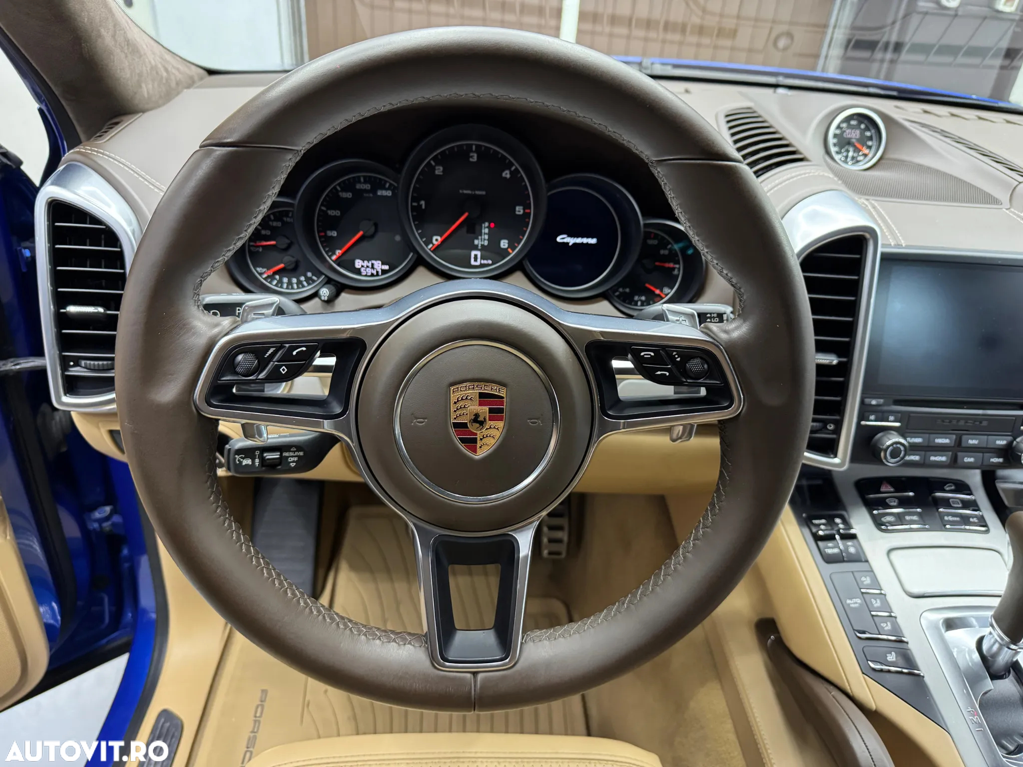 Porsche Cayenne 3.0 L - 25
