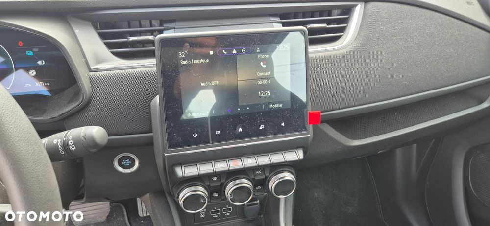 Renault Zoe R135 Z.E 50 Iconic - 24