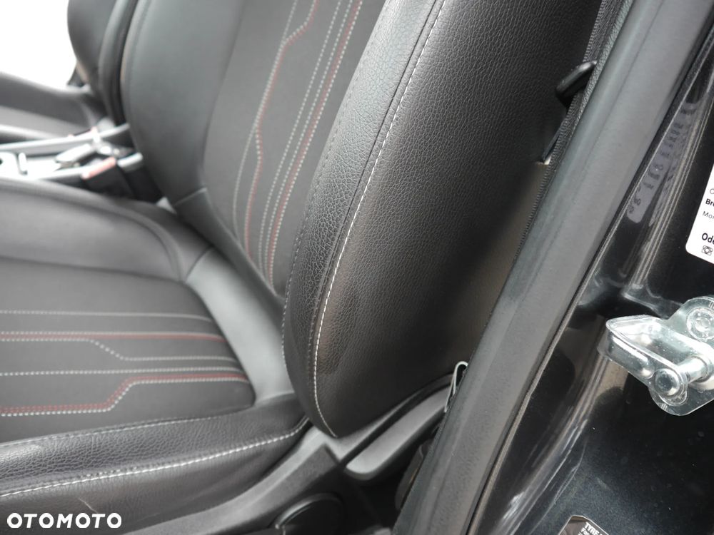 Opel Astra 1.6 150 Jahre - 11