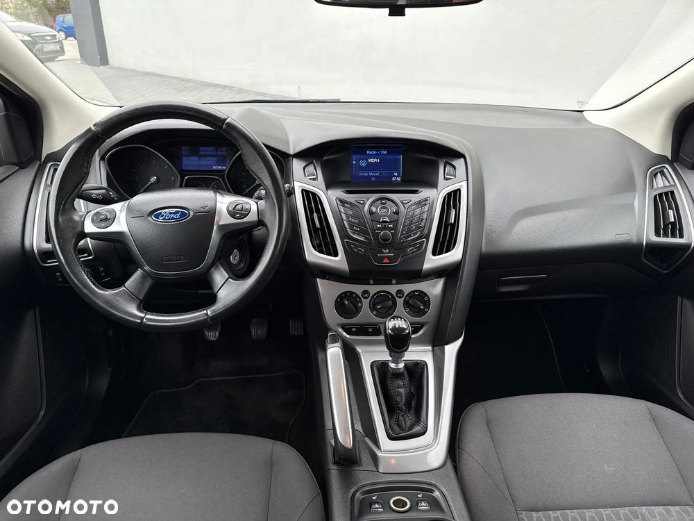 Ford Focus - 23