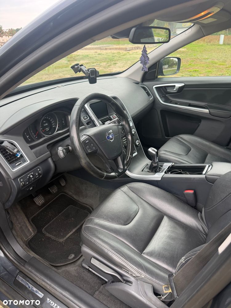 Volvo XC 60 D3 Drive-E Kinetic - 11
