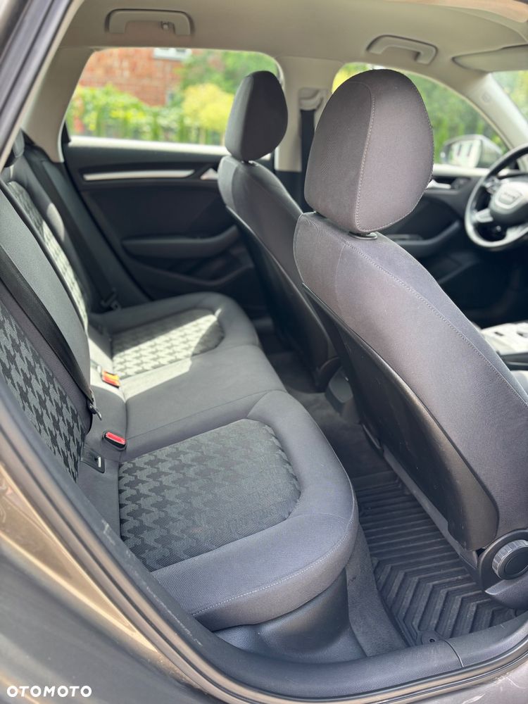 Audi A3 Sportback 1.6 TDI DPF Ambition - 8