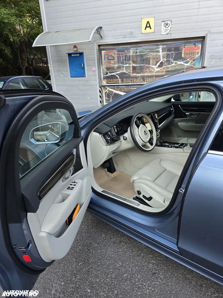 Volvo S90 T8 Twin Engine AWD Geartronic Inscription - 16