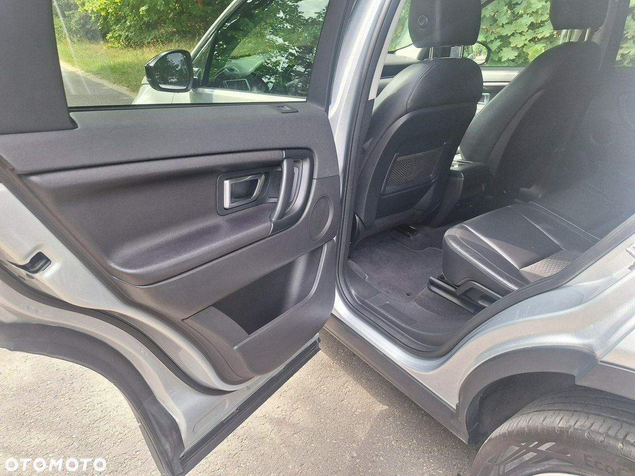 Land Rover Discovery Sport - 15