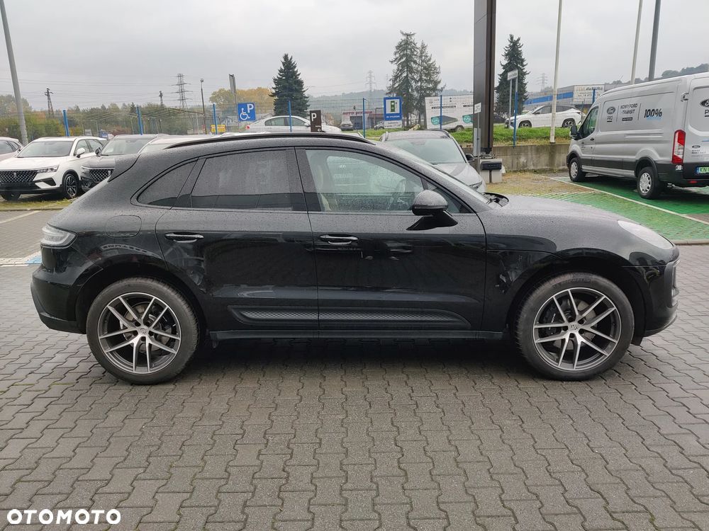 Porsche Macan Standard - 4